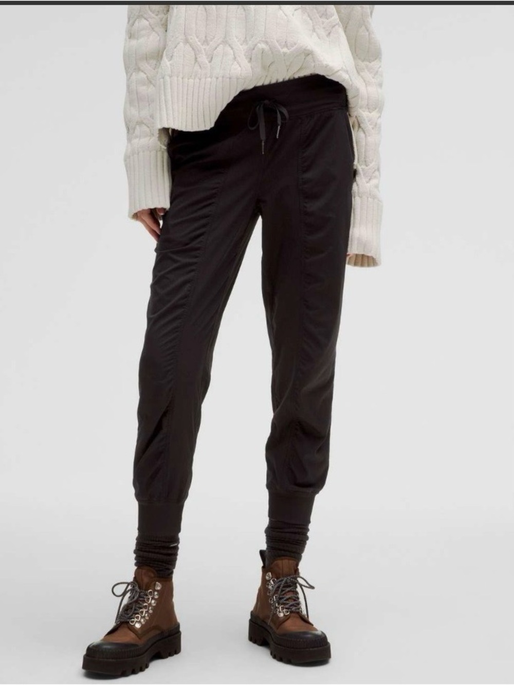 Lululemon Dance Studio Mid-Rise Jogger 7/8 Length Black Women’s Size 4